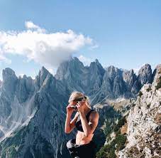 She won a silver medal in the women's 10 kilometres classical, bronze medal in the women's 30 kilometre freestyle mass start, and gold as a member of the women's 4 × 5 kilometre relay during the 2019 fis world. Who Is Frida Karlsson Dating Frida Karlsson Boyfriend Husband