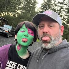 What is the production volume of the F250 4x4 4.9L ZF5 3.55?