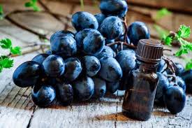 Grapeseed oil is processed from seeds of variety of common grapes by using either cold or expeller not only did they find grapeseed extract promotes follicle proliferation, but it also converts. Grapeseed Oil Benefits Uses On Natural Hair Loving Kinky Curls
