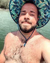 Alan Serio's Instagram, Twitter & Facebook