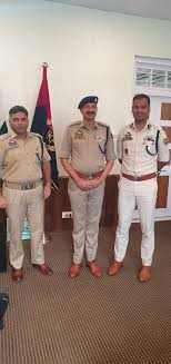 The state government on thursday gave new postings to as many as 10 ips officers including six officials who were kept on waiting for a long time, said senior state government officials Kathua Police Pa Twitter Kathua Today Ssp Kathua Shri Shailendra Mishra Ips Decorated Shri Satish Kumar With The Rank Of Dy Superintendent Of Police During A Piping Ceremony Held At District Police