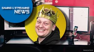 Knossi teilt auch trennung von seiner frau tamara im stream. Jens Knossalla Alias Knossi Im Streamer Portrait Byc News Online Zeitung