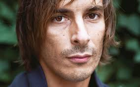 Thomas Scimeca aime bien jouer les mecs un peu cons