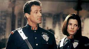 Film ini adalah film sylvester stallone terbaik sejauh ini yang pertama kali membuatnya menjadi bintang di industri perfilman hollywood. Demolition Man 2 Wird Laut Sylvester Stallone Entwickelt
