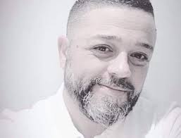 Andrew Warhurst se jingħata l-aħħar tislima nhar is-Sibt