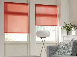 Sur le même principe qu'un rideau, seul le bas de la moustiquaire, au. Comment Choisir Son Store Enrouleur Leroy Merlin