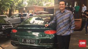 From wikipedia, the free encyclopedia. Anak Hendropriyono Bandingkan Bentley Dengan Lamborghini