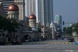 Beliau yang mewakili lebih 200 ahli yang terdiri daripada pemilik dan waris kampung baru berkata, penduduk di kampung baru mahu mengekalkan suasana kampung di dalam kampung yang wujud lebih 100 tahun itu. Suasana Idul Fitri Hari Pertama Di Kuala Lumpur Antara News
