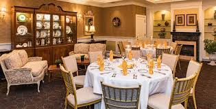 The afl medallion club is the best way to experience a day or night at the football. Medallion Room Bar Picture Of The Austin Club Tripadvisor