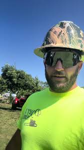 Community Support: Dyers Tree Service in Malvern