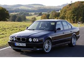 Initially launched as a sedan in january 1988, the e34 also saw a touring station wagon (estate) body style added in september 1992, a first for the 5 series. Velours Fussmatten Bmw 5er E34
