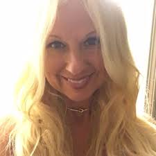 Laura LaBuda (@LaBuda_Laura)