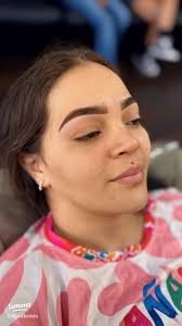 How to Perfectly Henna Your Eyebrows for a Natural Look