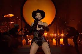 Halsey's new album 'manic' out now! Halsey Performs You Should Be Sad Finally Beautiful Stranger On Saturday Night Live Pm Studio World Wide Music News