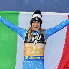 Oggi a cuneo il grande abbraccio dei tifosi a marta bassino. Marta Bassino Facebook