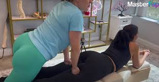 Chiropractor Nude OnlyFans Leak Picture syPXS6mpua | MasterFap.net