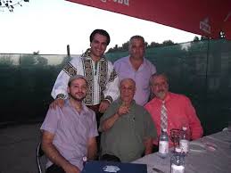 Artistul susține că este pentru a patra sau a cincea oară când apare o astfel de informație. Fotografie RarÄƒ In PresÄƒ Cu Benone Sinulescu È™i SoÈ›ia Sa Nicolae Sulac In Memoriam