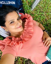 🌼 🎶 So be a daisy, daisy Be like a daisy Strong yet still innocent and  pure And maybe, just maybe It'll be ok See, there are new beginnings I'm  sure.. 🎶