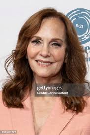 2,397 Lesley Anne Warren Photos & High Res Pictures