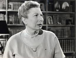 Joan Collins, 91, goes from acting royalty to the British sovereignty in  Wallis Simpson role for new biopic about the Duchess of Windsor