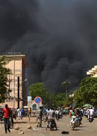 Im norden grenzt es an mali, das bereits lange. Kreise Rund 30 Tote Bei Angriff In Burkina Fasos Hauptstadt Ouagadougou Burkina Faso Derstandard De International