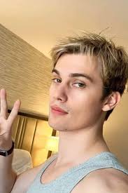 Nicholas galitzine