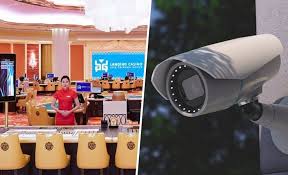 Najib tahu jho low curi wang 1mdb sejak 2015. Wanita Malaysia Diburu Polis Korea Selepas Disyaki Curi Duit Bernilai Rm53 Juta Siap Padam Rakaman Cctv Buzzkini