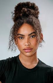 Nikki Michel's Instagram, Twitter & Facebook