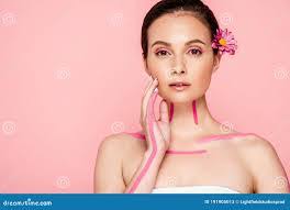 Daisy Marks's Instagram, Twitter & Facebook