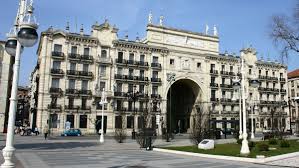 We offer current accounts, savings, mortgages, loans, credit cards and much more. Banktrack Banco Santander