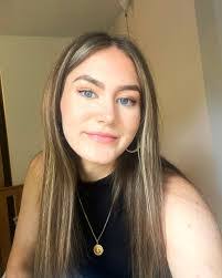 Faye Harper's Instagram, Twitter & Facebook