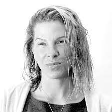 Lisa Setzer's Instagram, Twitter & Facebook