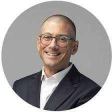 Christopher Batchelder's Instagram, Twitter & Facebook