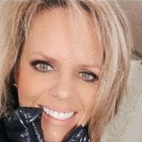 Debra Schuster's Instagram, Twitter & Facebook