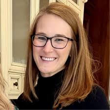 I'm thrilled to share my recent career milestone and extend heartfelt  gratitude to Laura G.