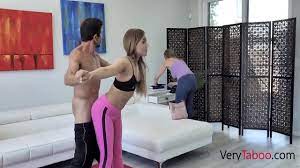 MILF Step Aunt Caught Teen Fucking Her Husband - Alita Lee, Skylar Snow -  XVIDEOS.COM