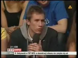 Po spożyciu alkoholu jechała samochodem. Donald Tusk Bardzo Mocno Masakruje Malego Pazernego Kuca Youtube