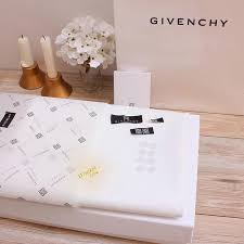 قماش ثوب جيفنشي - كريمي | Ted baker icon bag, Givenchy, Tote bag