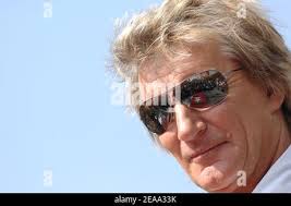 Rod Stewart è insignito della 2293° stella sulla Hollywood Walk of Fame di  fronte al Kodak Theatre. Los Angeles, 11 ottobre 2005. Foto di Lionel  Hahn/ABACAPRESS.COM Foto stock