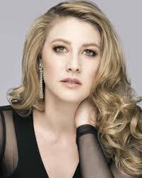 Anna Losasso's Instagram, Twitter & Facebook