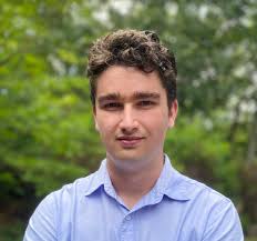 Evan Mcmanus's Instagram, Twitter & Facebook