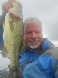 NICE ONE IN THE RAIN TODAY STILL CATCHING THEM DEEP