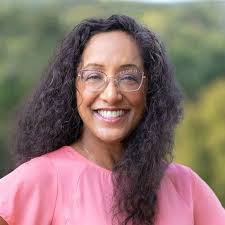 Tanya Bullock's Instagram, Twitter & Facebook