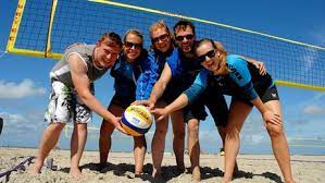 Das duo stürzte beim qualifikationsturnier für die meisterschaft mehrere favoriten und unterlag im. Beach Volleyball Turniere Fur Freizeitspieler Beach Volleyball De