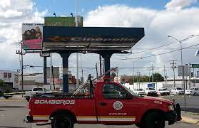 A Punto De Caer Marquesina De Cinepolis Vallarta La Opcion De Chihuahua