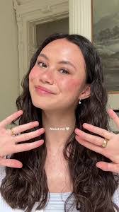 Rachel Sears's Instagram, Twitter & Facebook