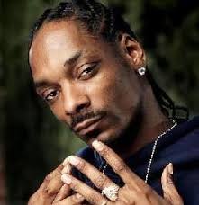 Snoop Dogg investe em fast-food