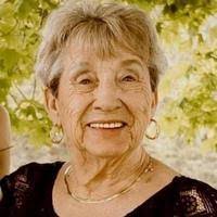 Sandy Helton's Instagram, Twitter & Facebook