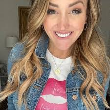 Marlene Chaplin's Instagram, Twitter & Facebook