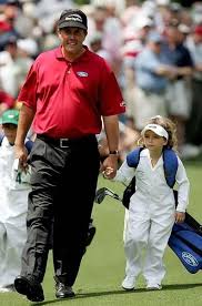 Phil And Kids At The Masters Par 3 Contest Masters Golf Phil Mickelson Augusta Golf